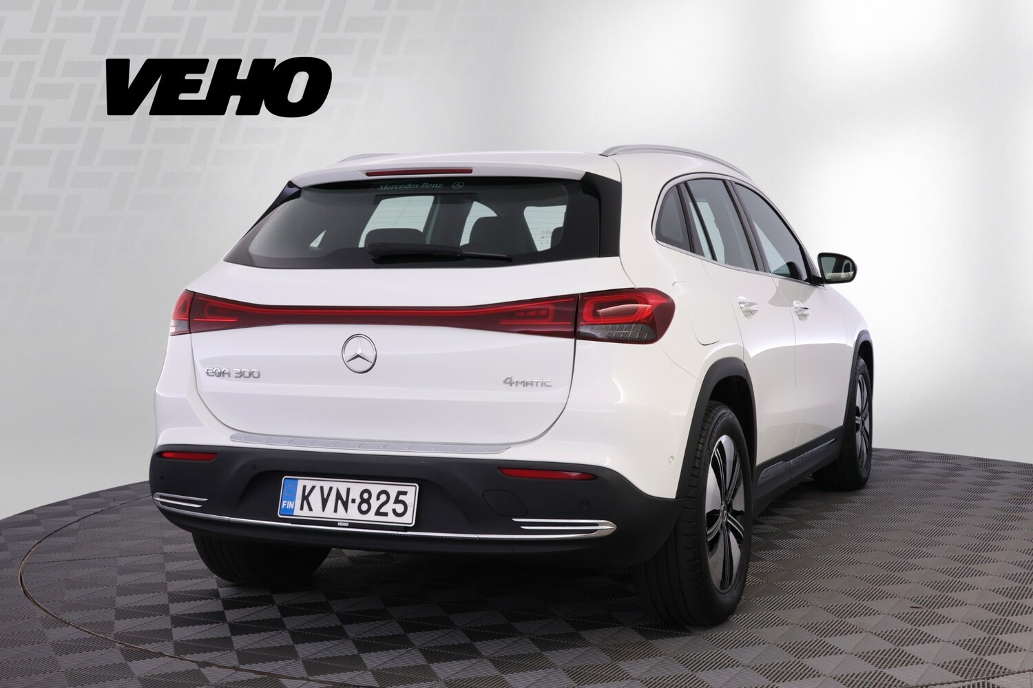 Mercedes-Benz EQA vaihtoauto