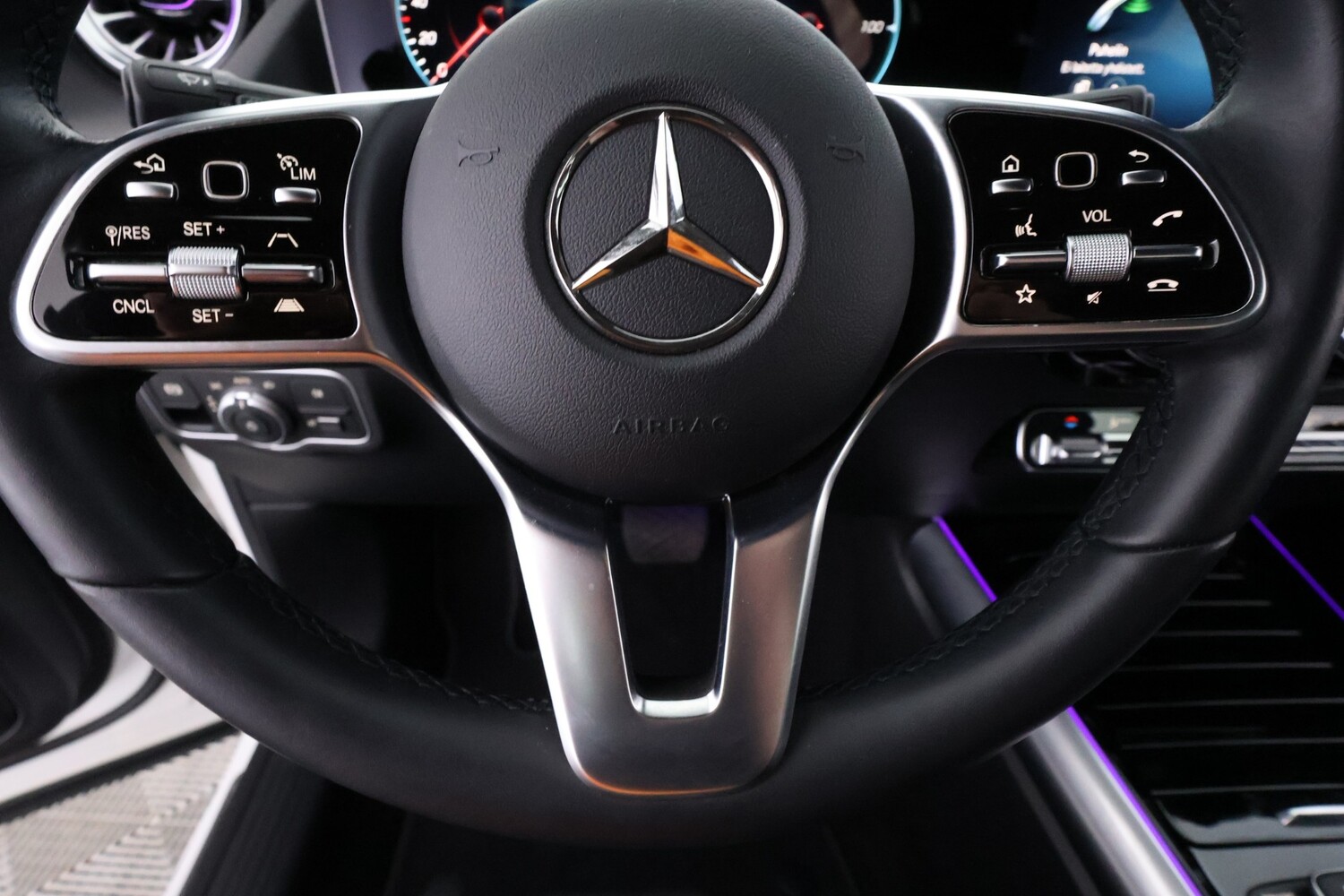 Mercedes-Benz EQA vaihtoauto