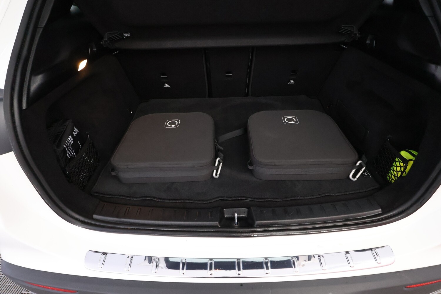 Mercedes-Benz EQA vaihtoauto