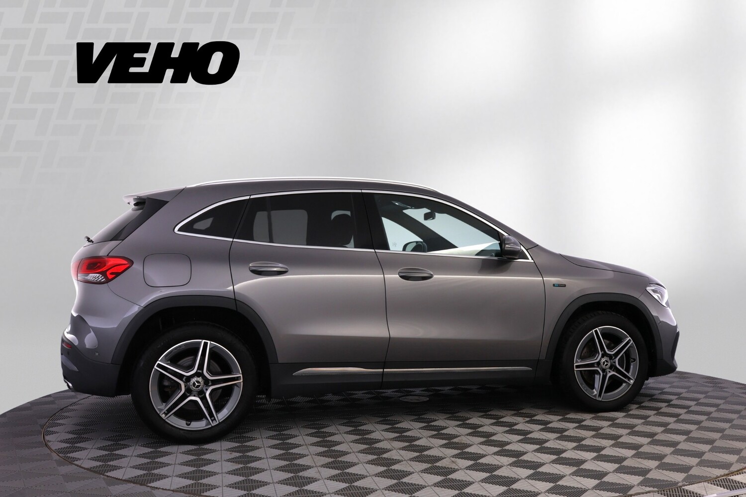 Mercedes-Benz GLA vaihtoauto