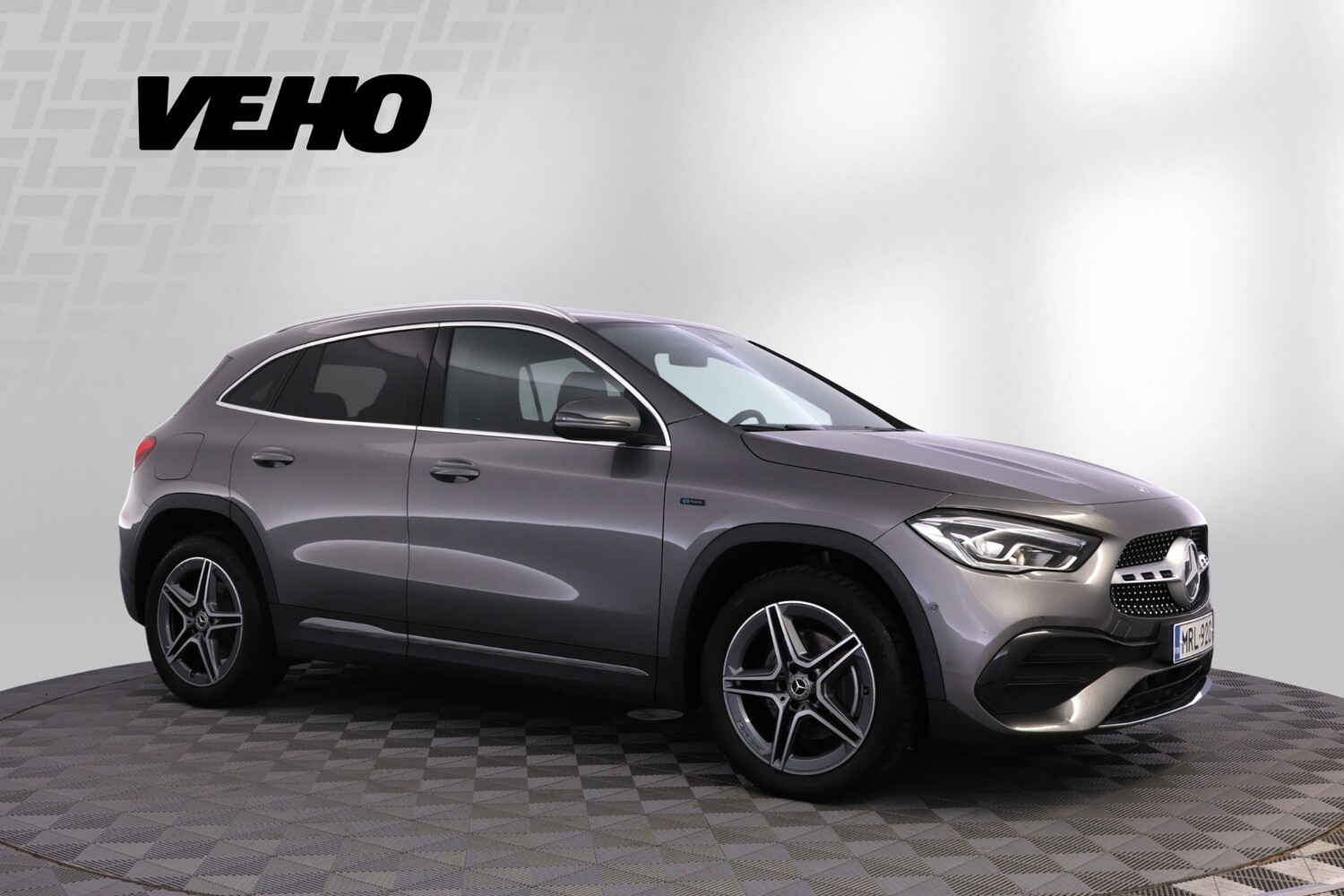 Mercedes-Benz GLA vaihtoauto