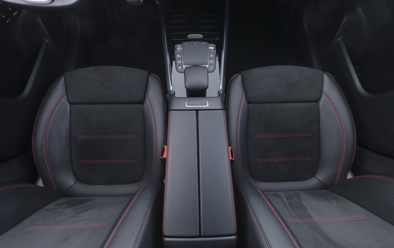 Mercedes-Benz GLA vaihtoauto