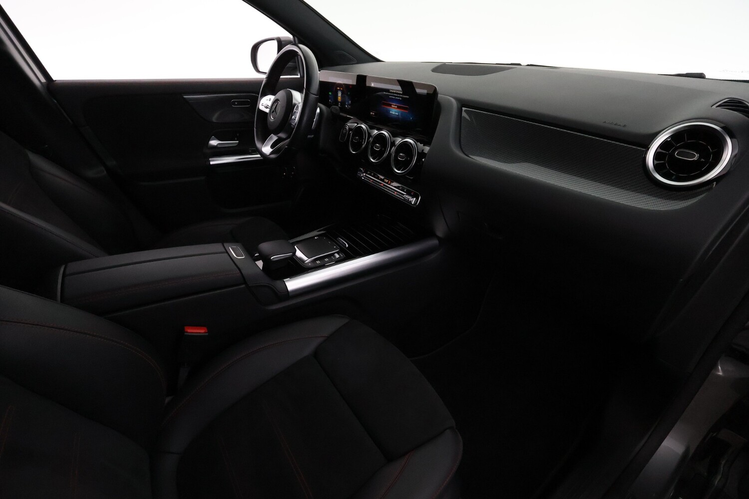 Mercedes-Benz GLA vaihtoauto