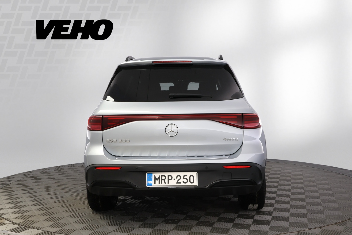 Mercedes-Benz EQB vaihtoauto