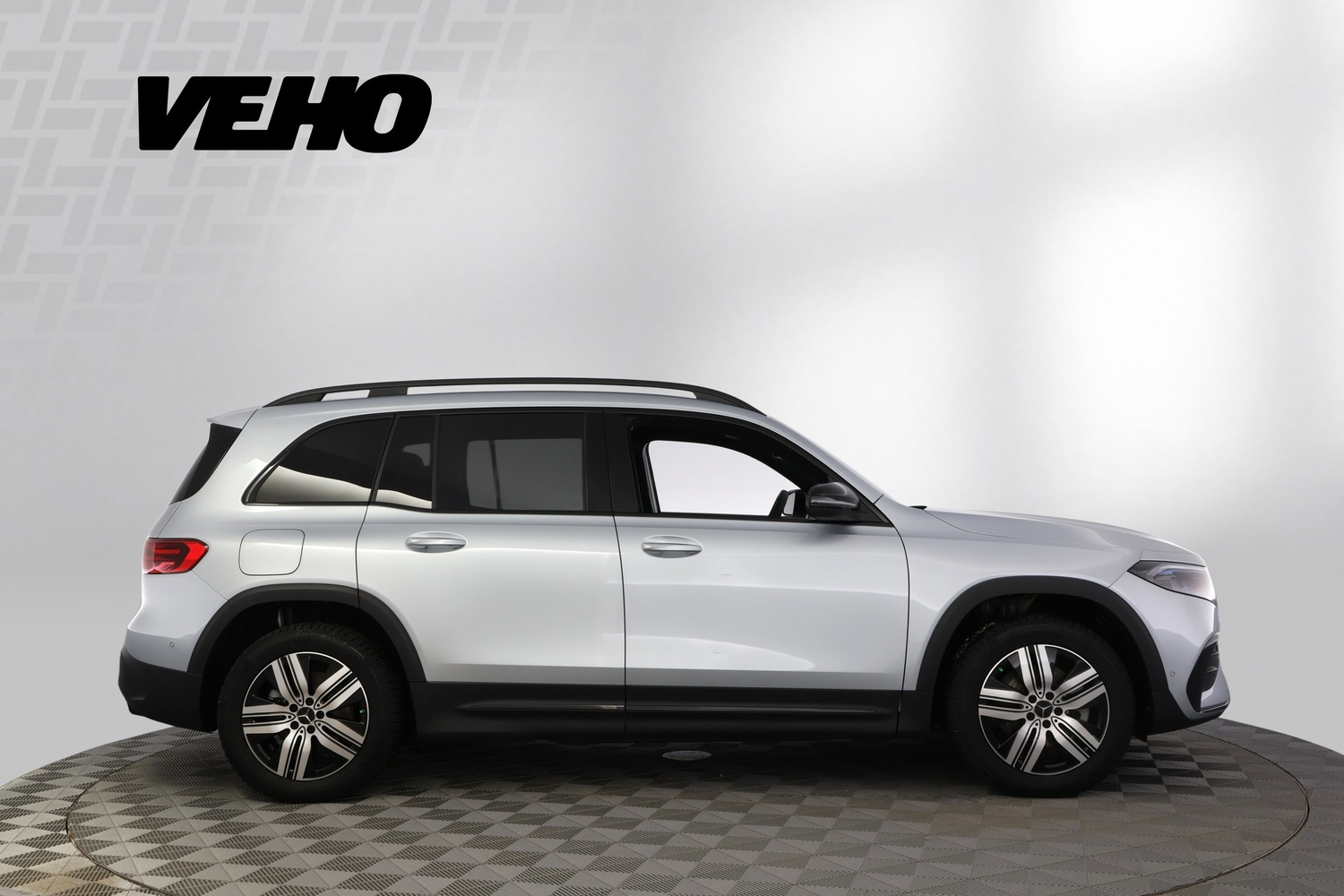 Mercedes-Benz EQB vaihtoauto