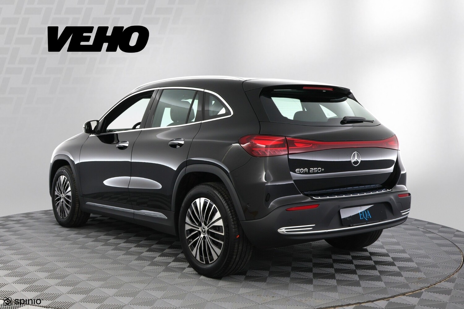 Mercedes-Benz EQA vaihtoauto