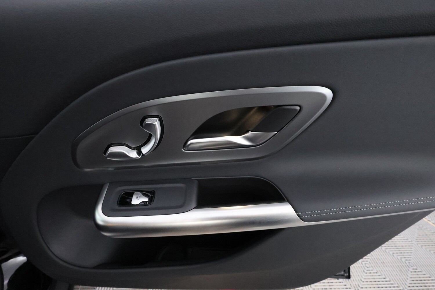 Mercedes-Benz GLB vaihtoauto