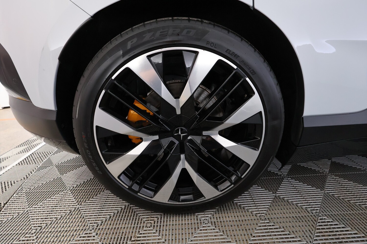 Polestar 4 vaihtoauto