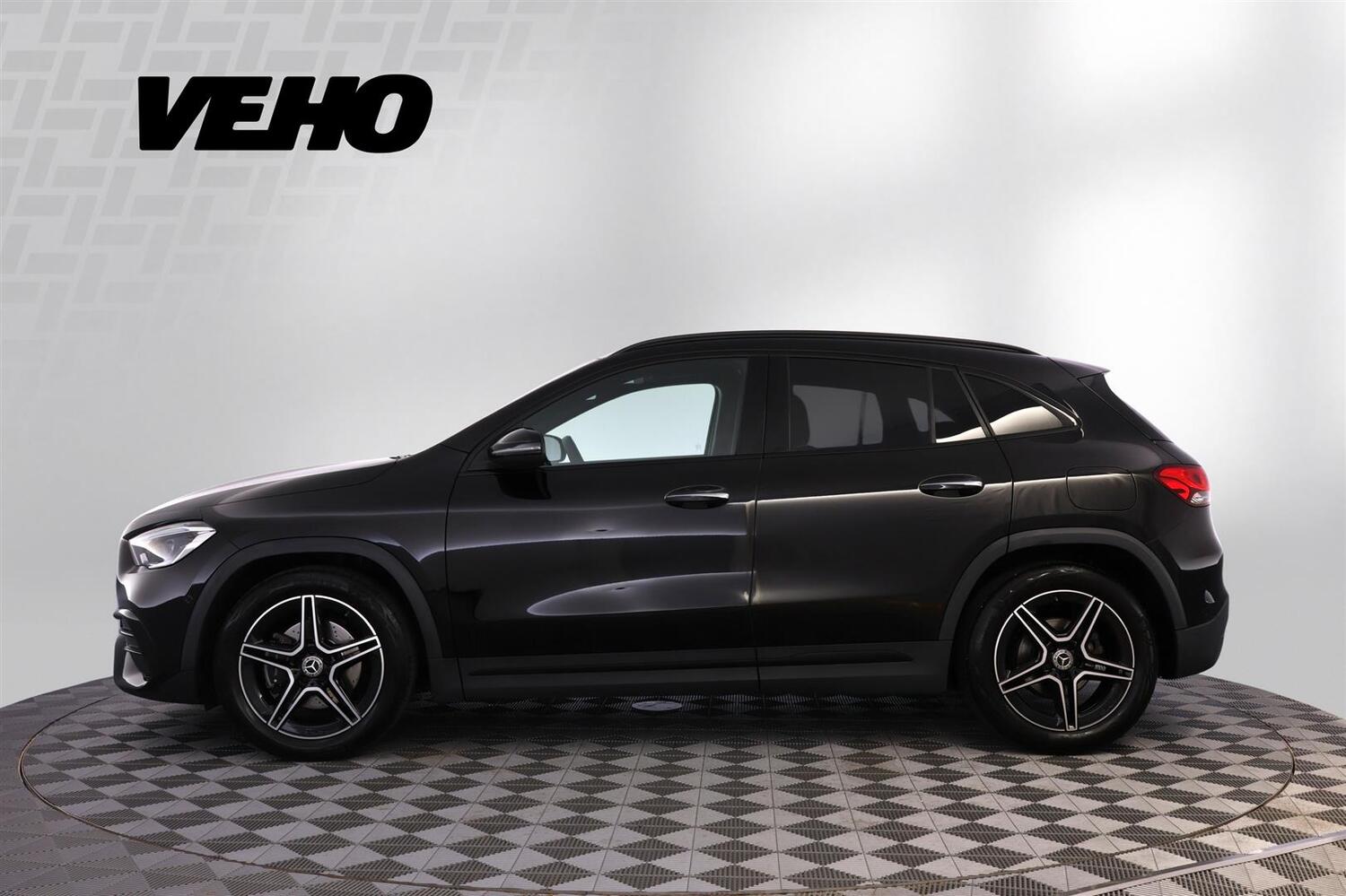 Mercedes-Benz GLA vaihtoauto
