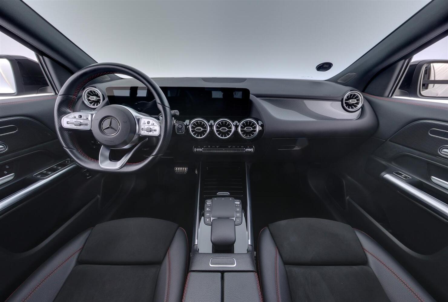 Mercedes-Benz GLA vaihtoauto