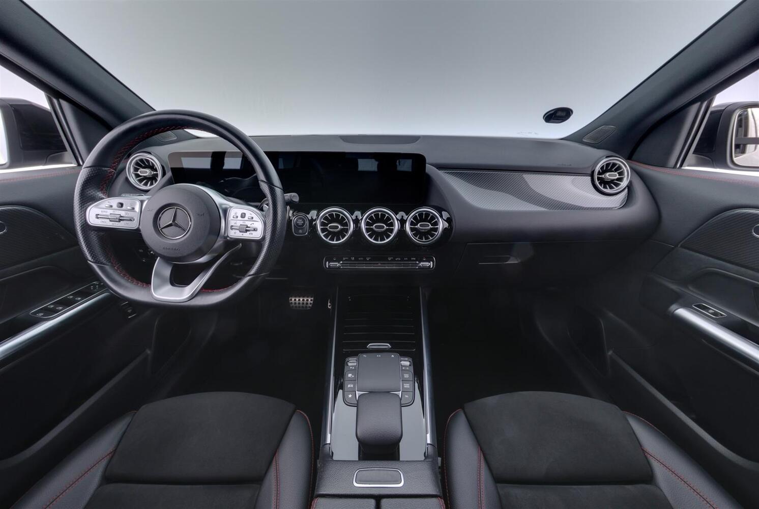 Mercedes-Benz GLA vaihtoauto
