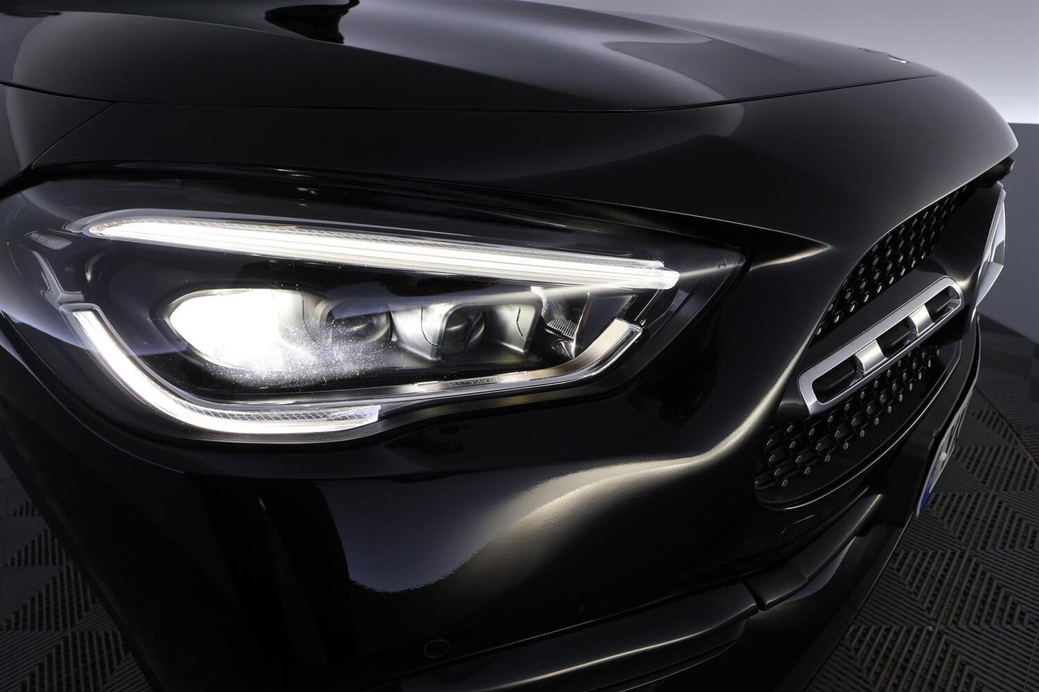 Mercedes-Benz GLA vaihtoauto