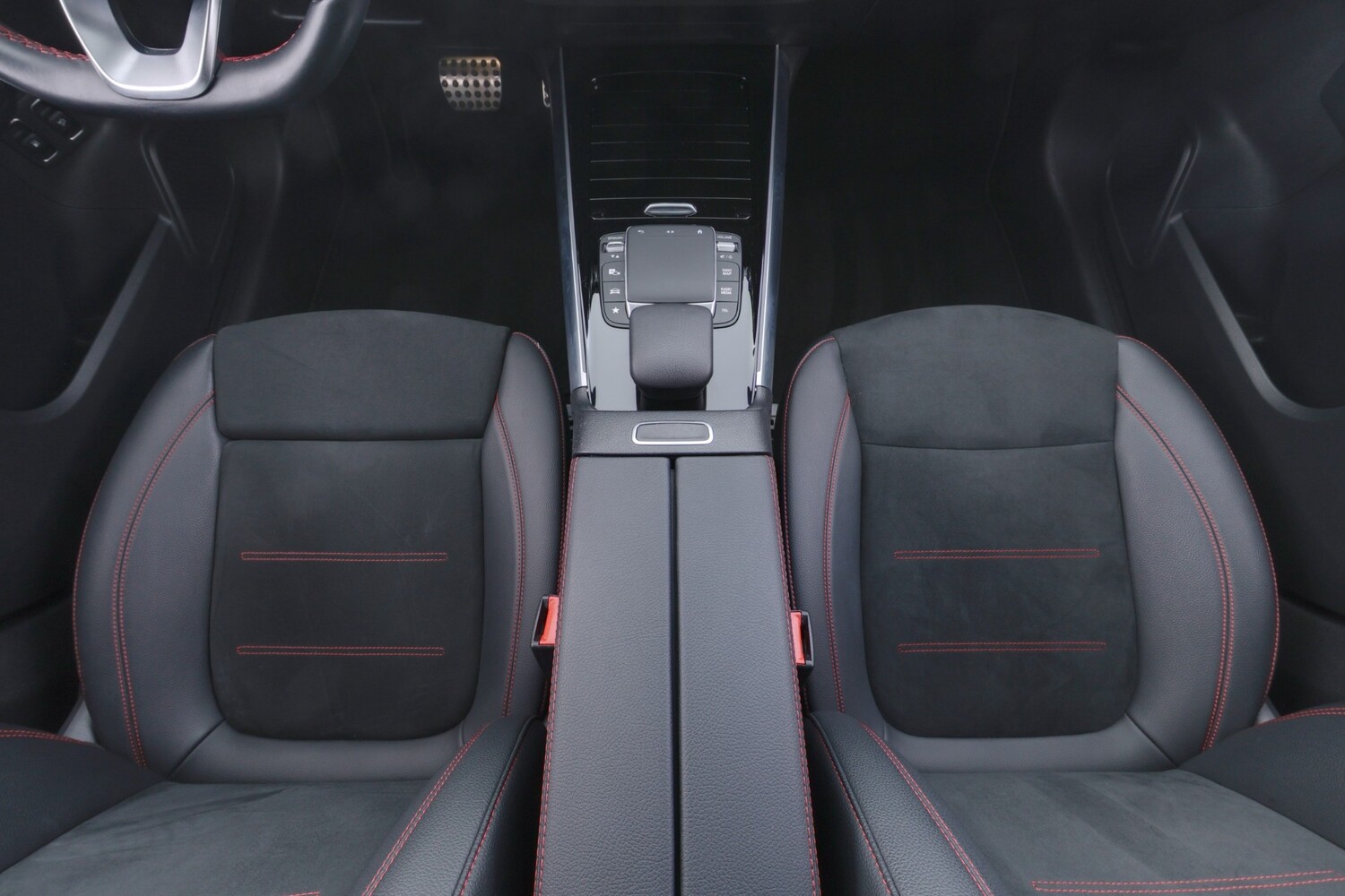 Mercedes-Benz GLA vaihtoauto