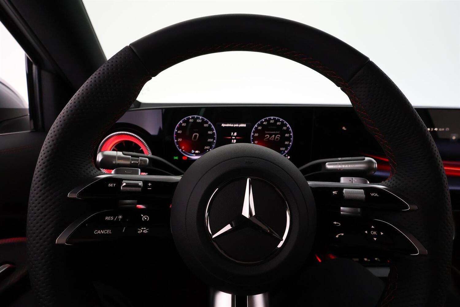Mercedes-Benz GLB vaihtoauto