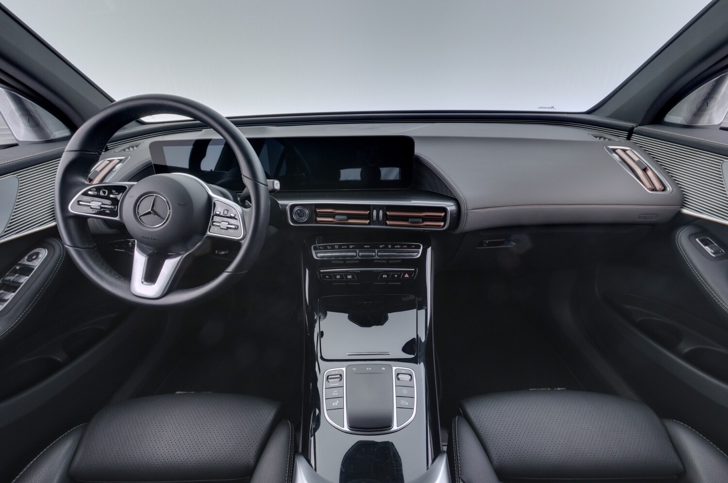 Mercedes-Benz EQC vaihtoauto