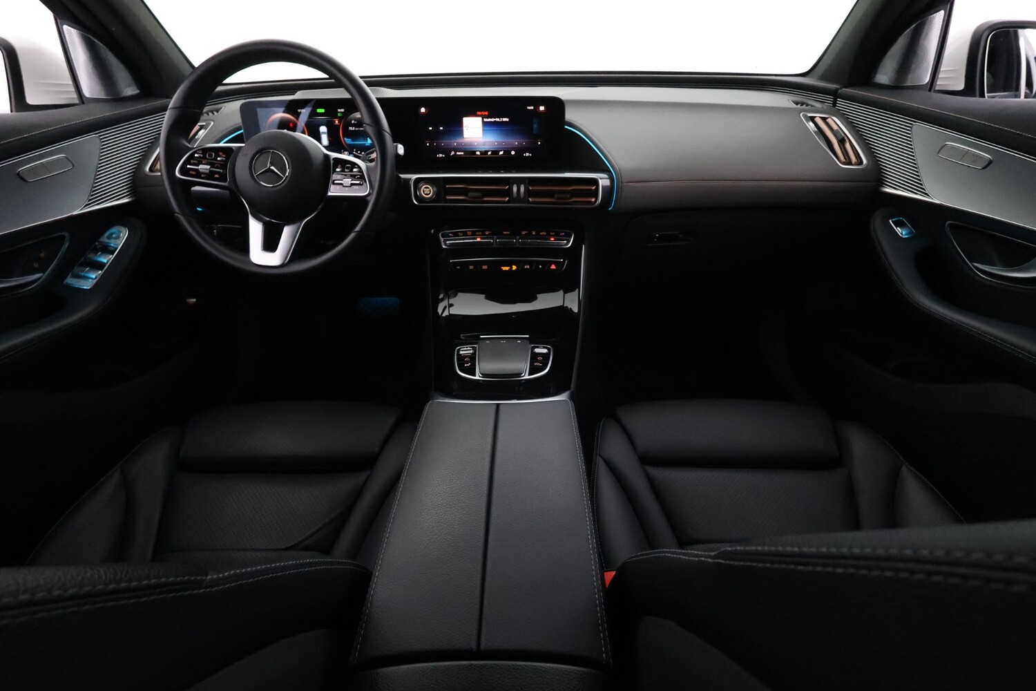 Mercedes-Benz EQC vaihtoauto