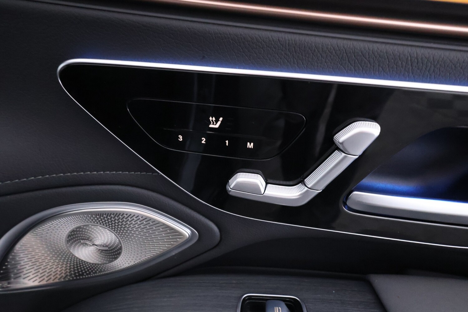 Mercedes-Benz EQS vaihtoauto
