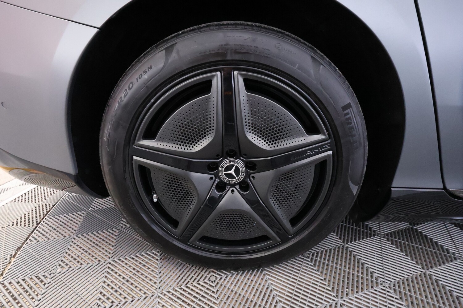 Mercedes-Benz EQS vaihtoauto