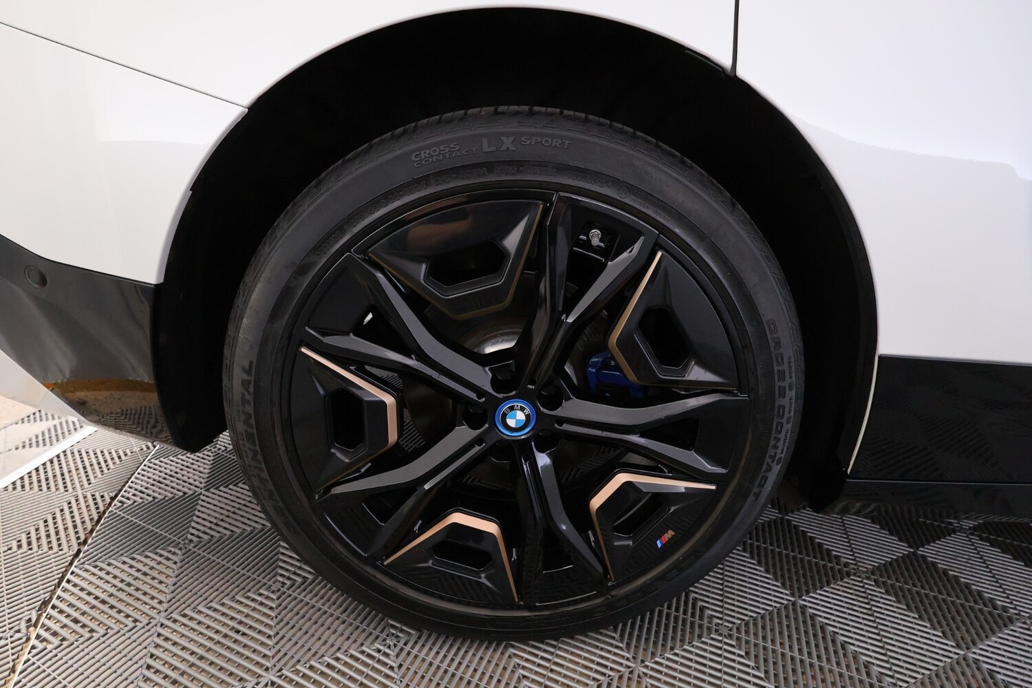 BMW iX M60 vaihtoauto