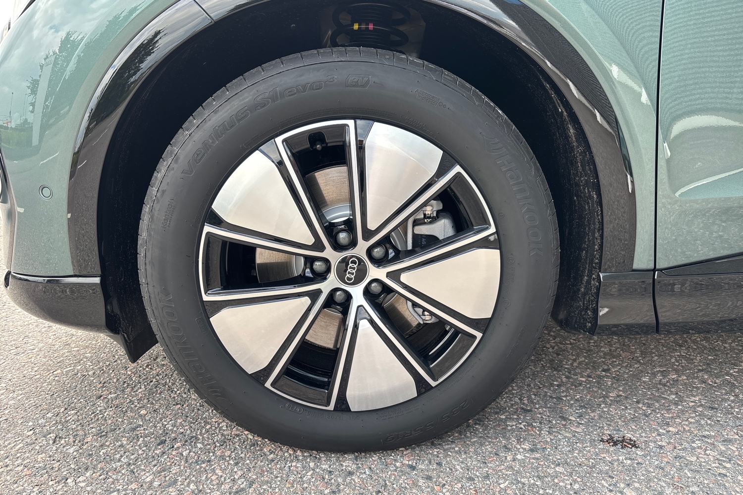 Audi Q4 e-tron vaihtoauto