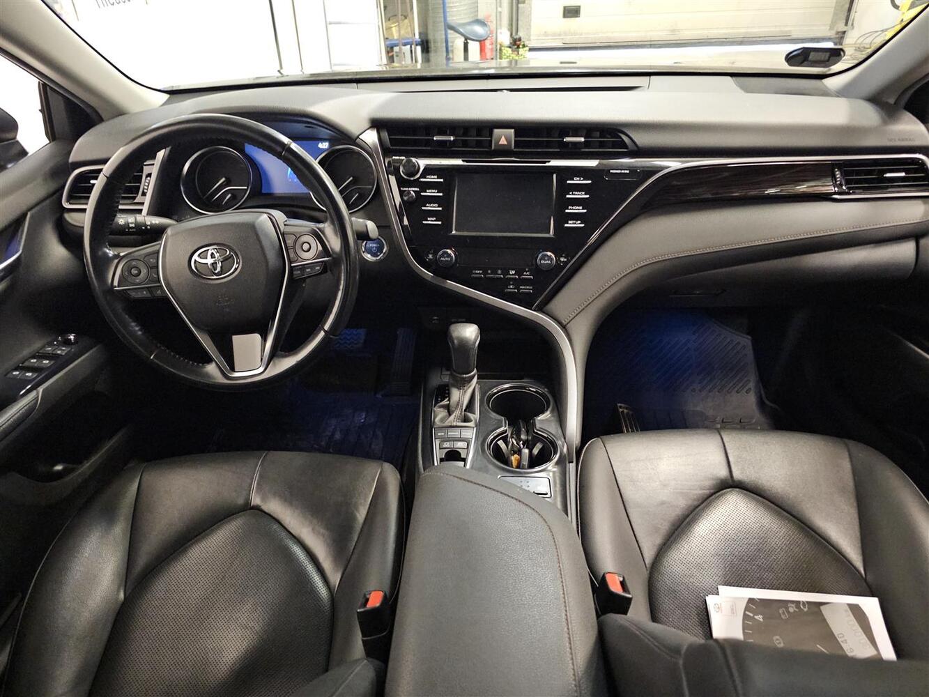 Toyota Camry vaihtoauto