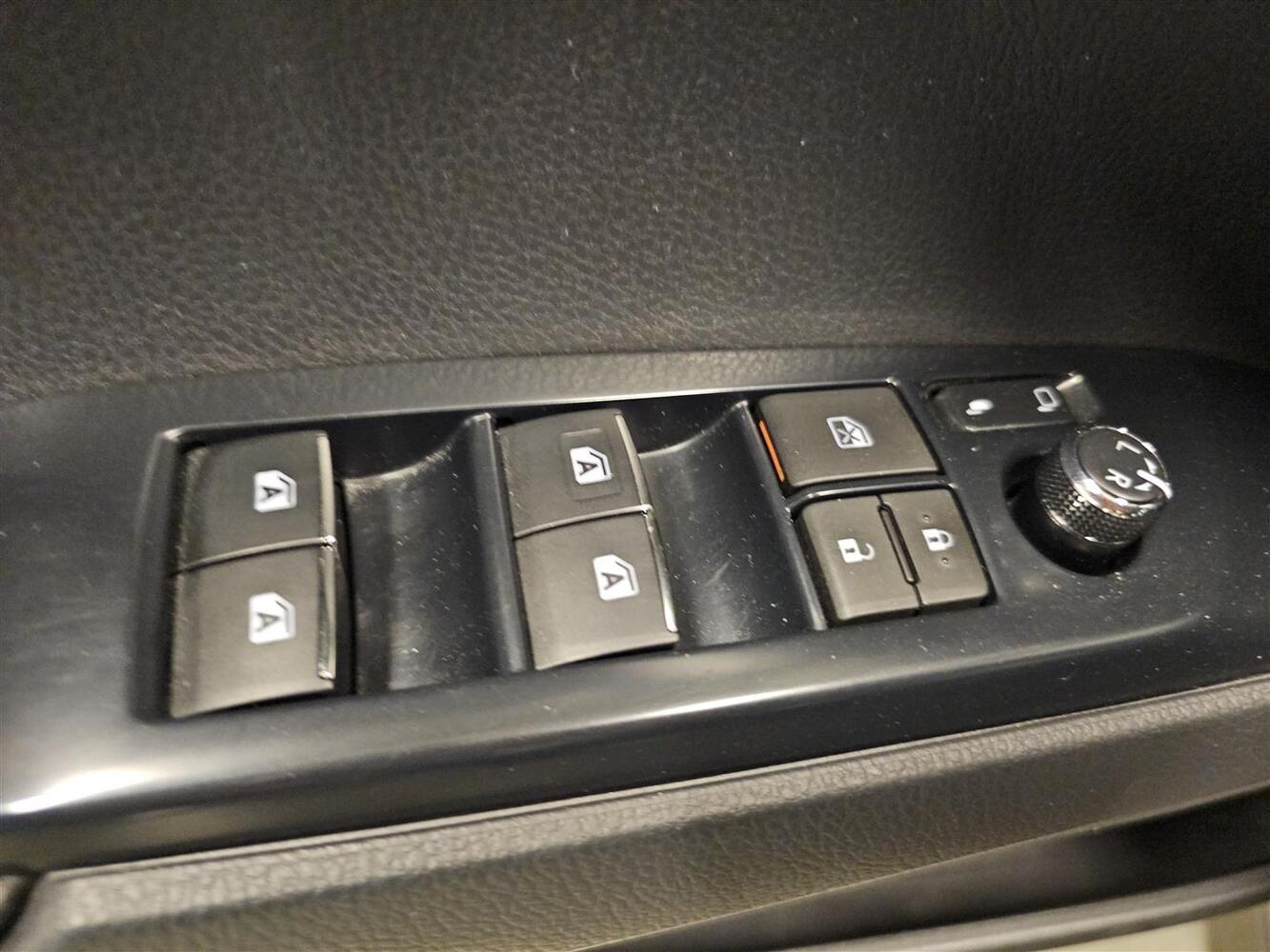 Toyota Camry vaihtoauto