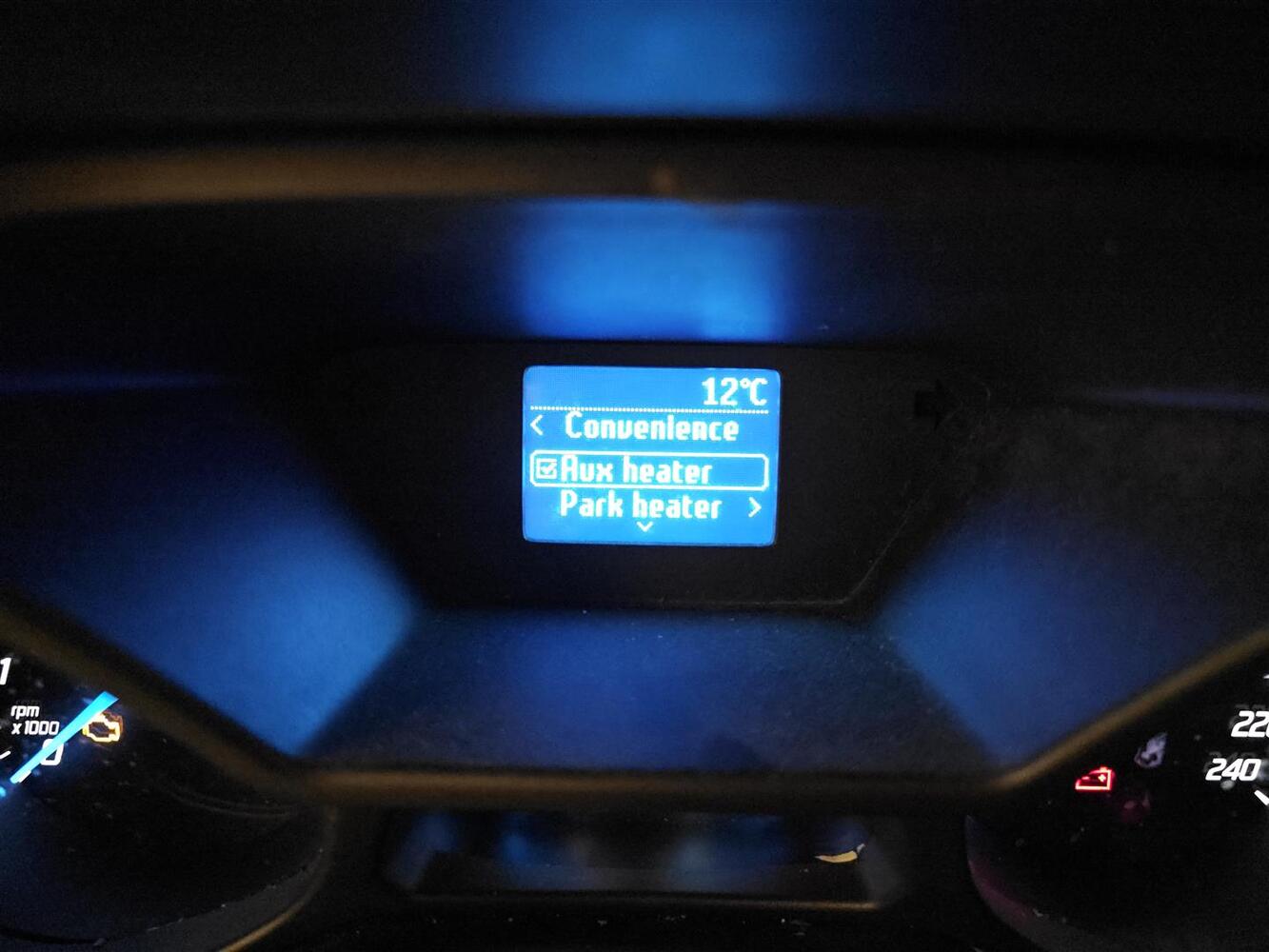 Ford Tourneo Connect vaihtoauto