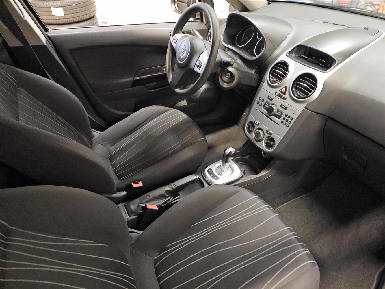 Opel Corsa vaihtoauto