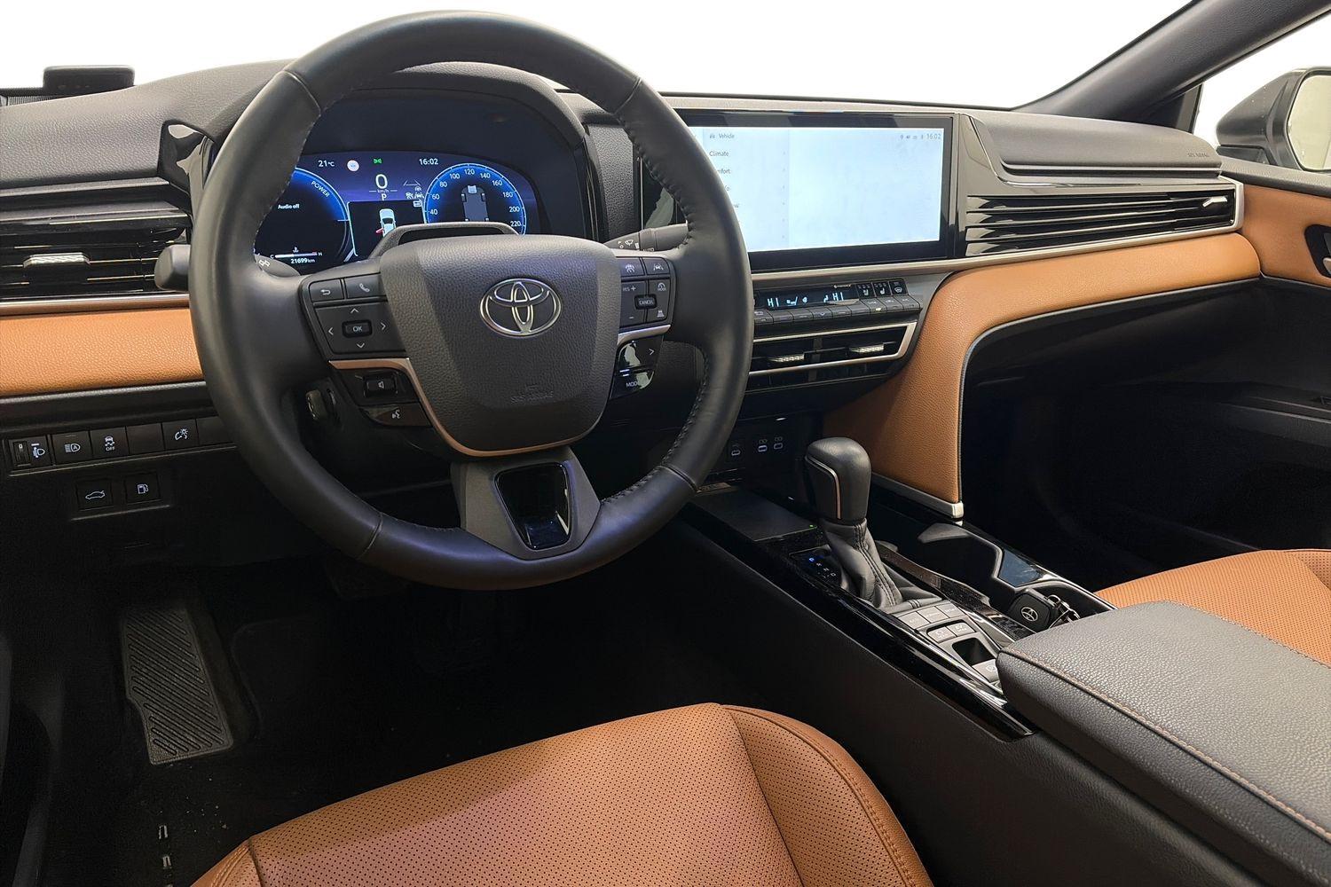Toyota Camry vaihtoauto
