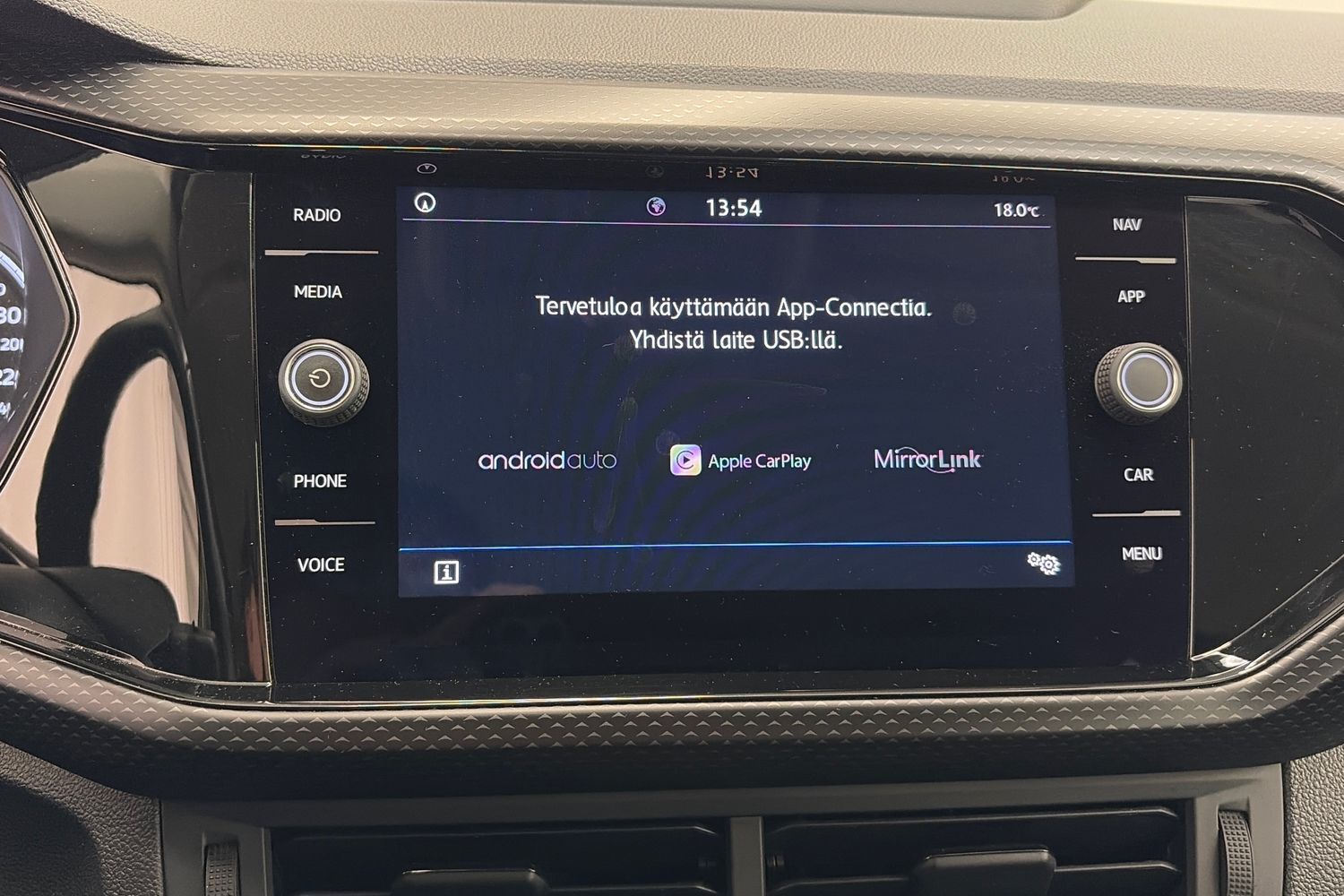 Volkswagen T-Cross vaihtoauto