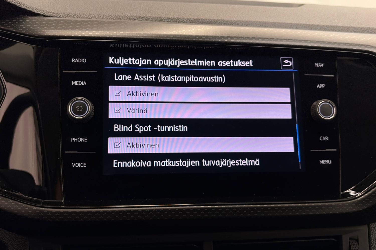 Volkswagen T-Cross vaihtoauto