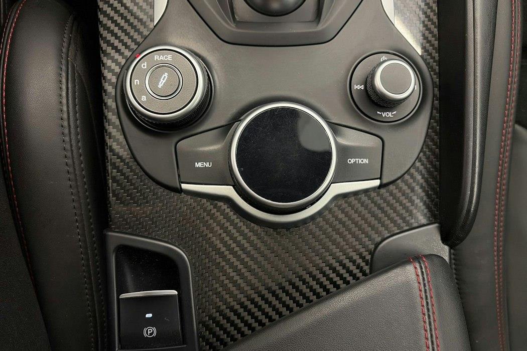 Alfa Romeo Giulia vaihtoauto