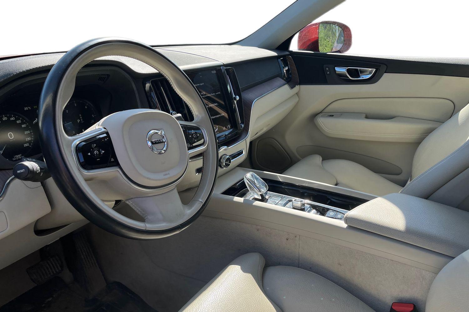 Volvo XC60 vaihtoauto