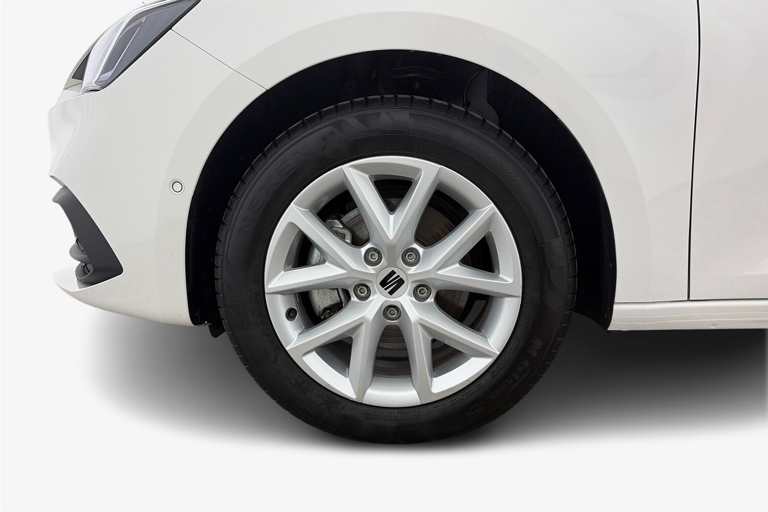 SEAT Leon Sportstourer vaihtoauto