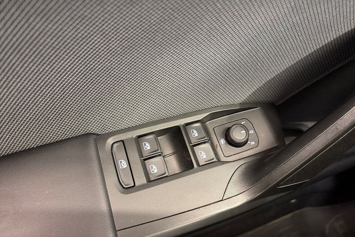 SEAT Leon Sportstourer vaihtoauto