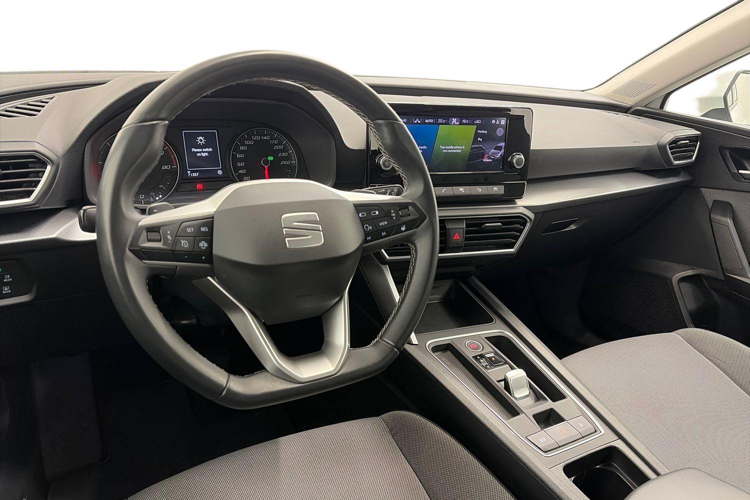SEAT Leon Sportstourer vaihtoauto
