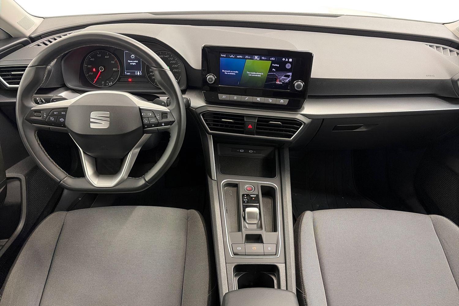 SEAT Leon Sportstourer vaihtoauto