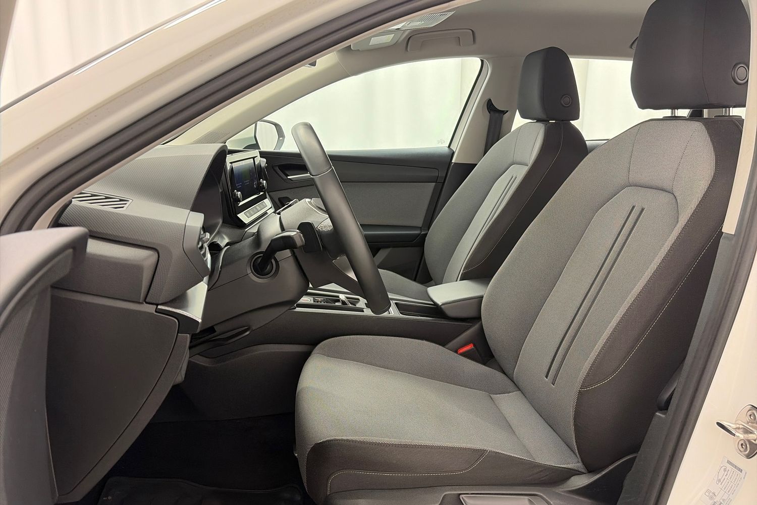 SEAT Leon Sportstourer vaihtoauto