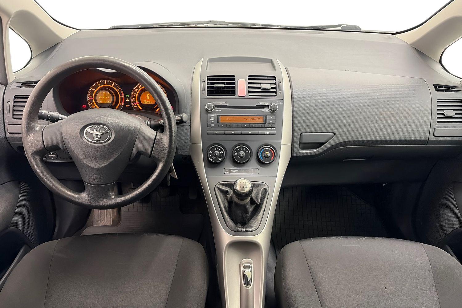 Toyota Auris vaihtoauto