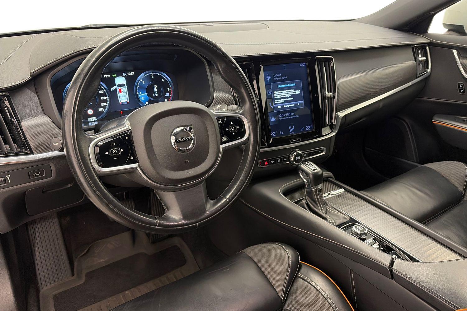 Volvo V90 Cross Country vaihtoauto