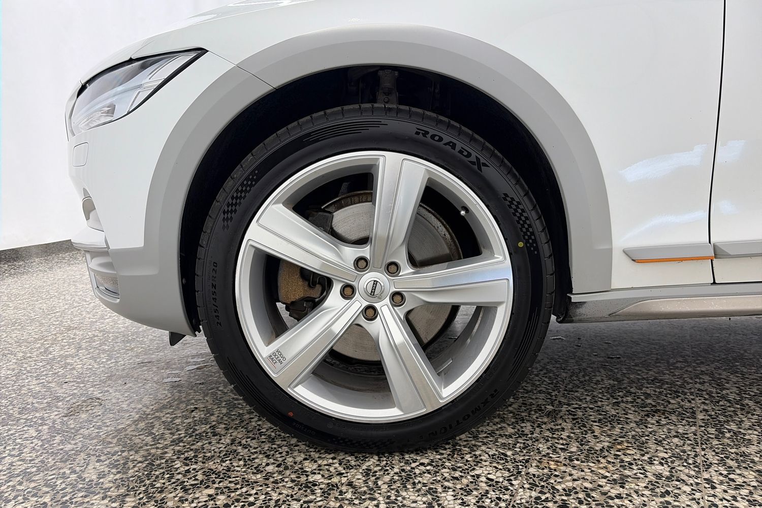 Volvo V90 Cross Country vaihtoauto