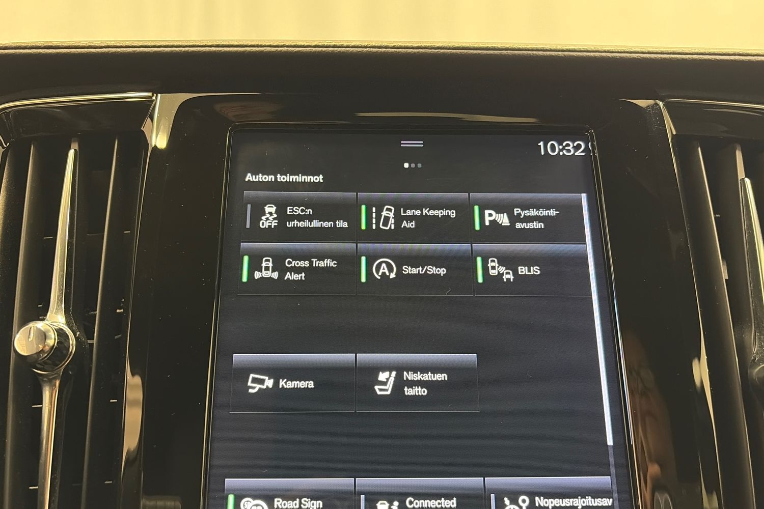 Volvo V90 Cross Country vaihtoauto