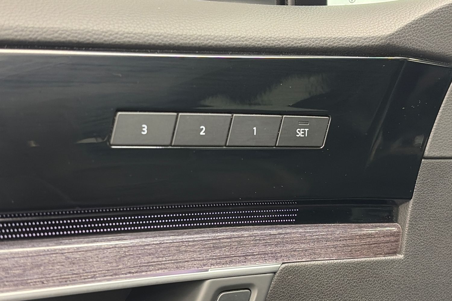 Volkswagen Touareg vaihtoauto