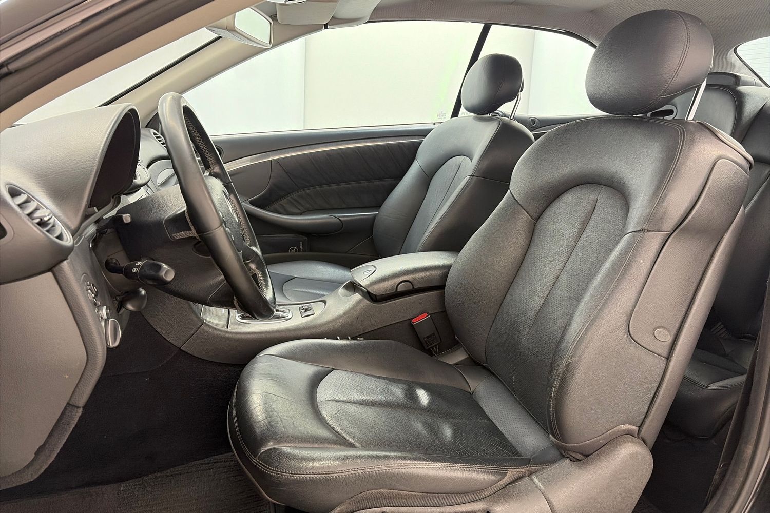 Mercedes-Benz CLK vaihtoauto