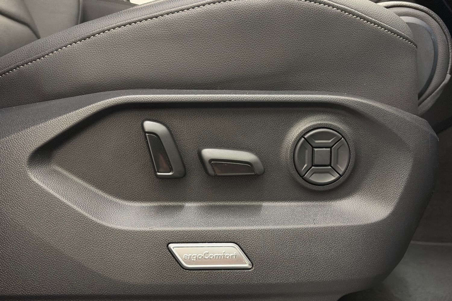 Volkswagen Touareg vaihtoauto