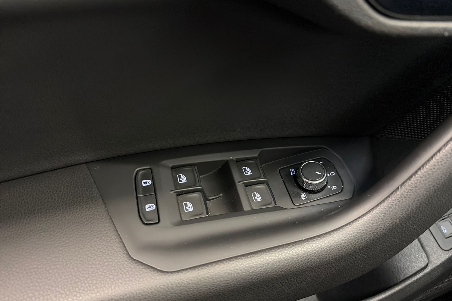 Volkswagen Touareg vaihtoauto