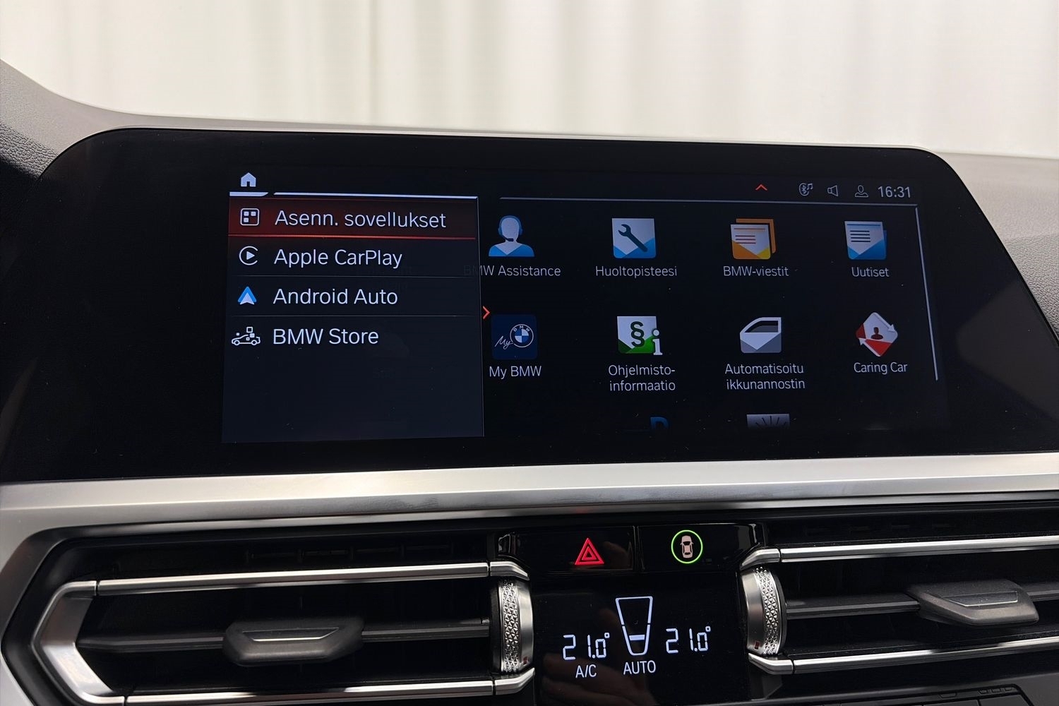 BMW 320 vaihtoauto