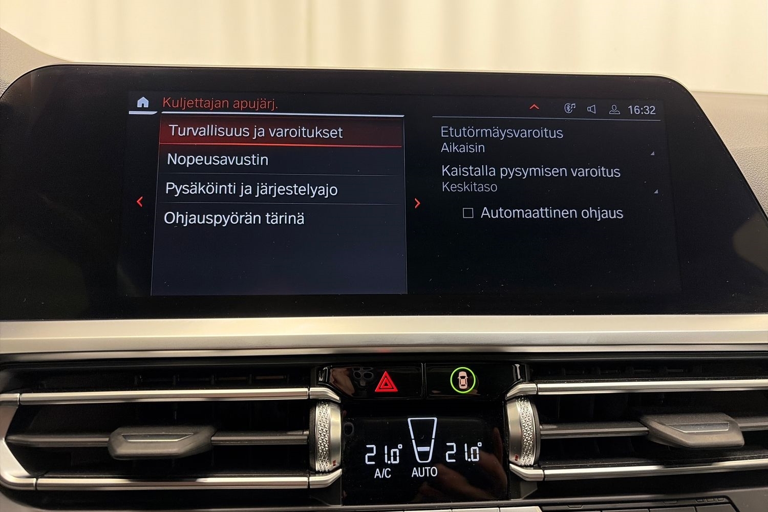 BMW 320 vaihtoauto