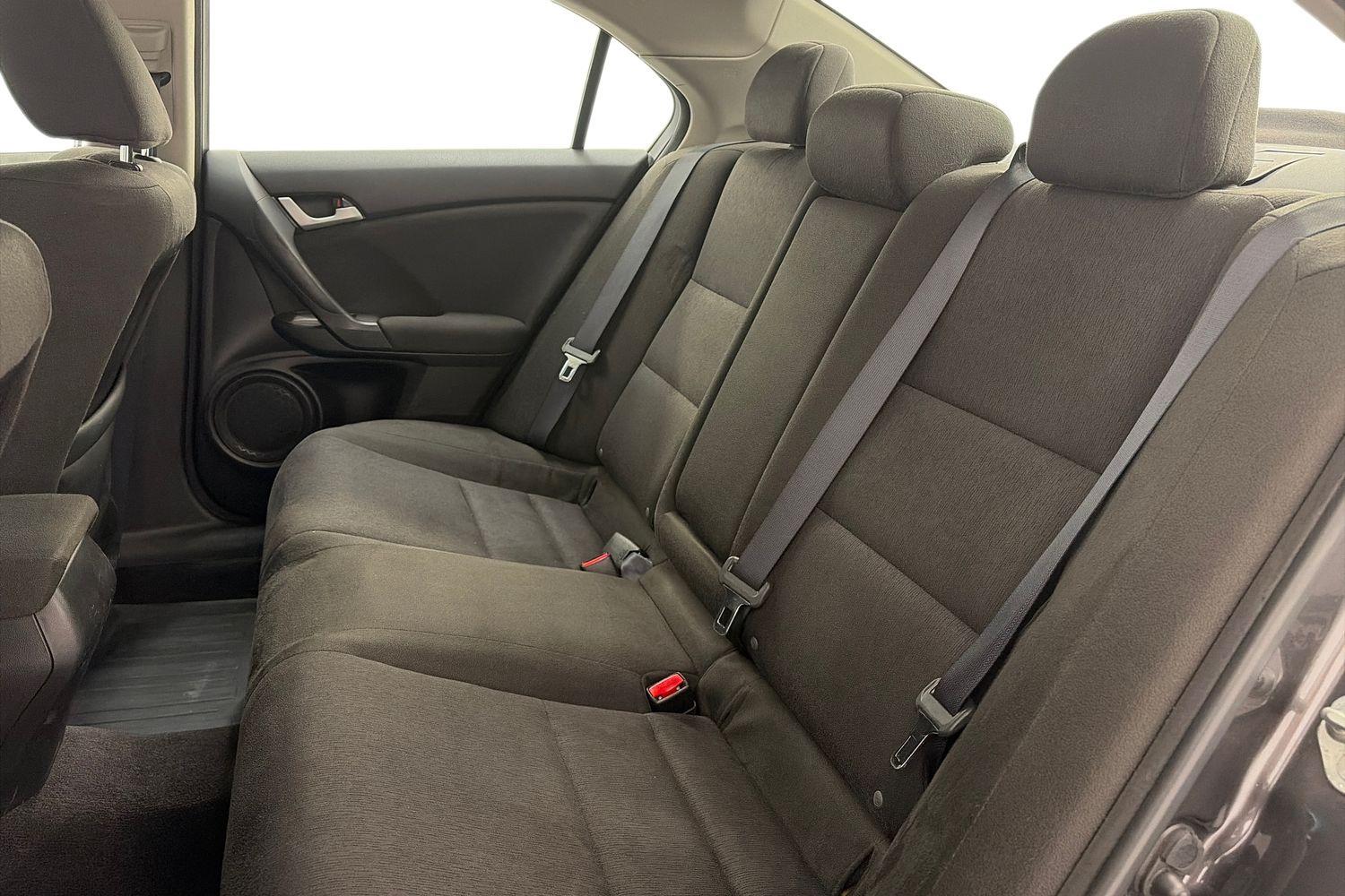 Honda Accord vaihtoauto