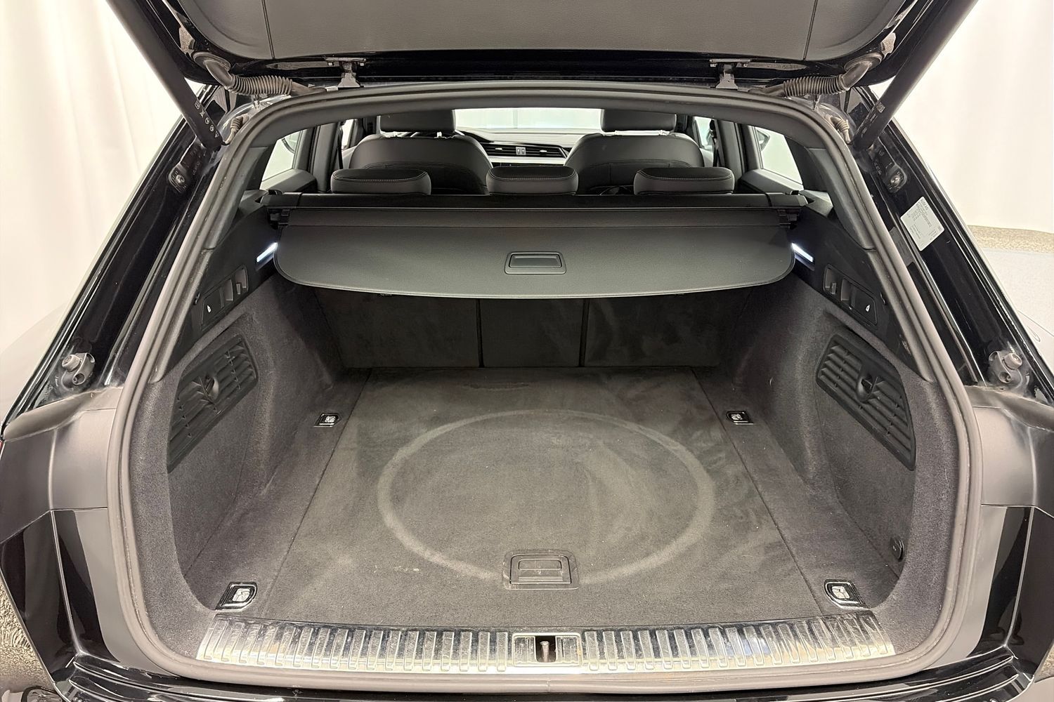 Audi Q8 e-tron vaihtoauto